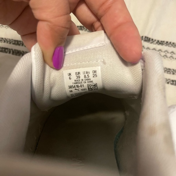 Puma - Picture 3 of 3